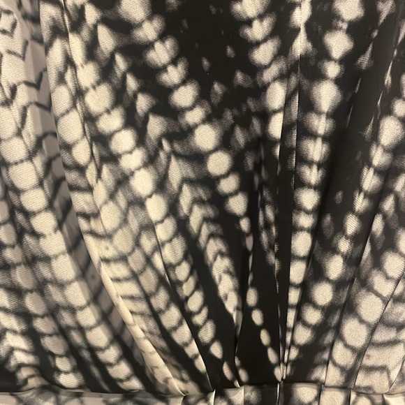 Chico’s dress back zip - Picture 2 of 4